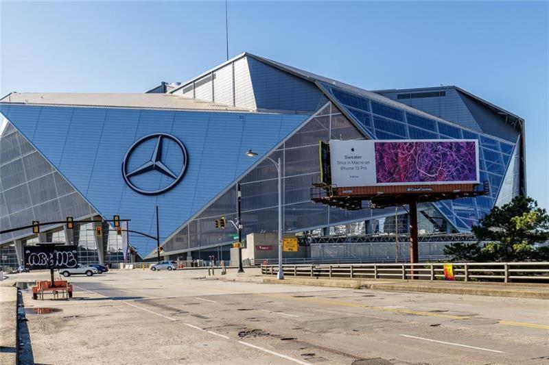 Trendy Castleberry Hill Condo- Walk To Mercedes Benz/ All Downtown Attractions أتلانتا المظهر الخارجي الصورة